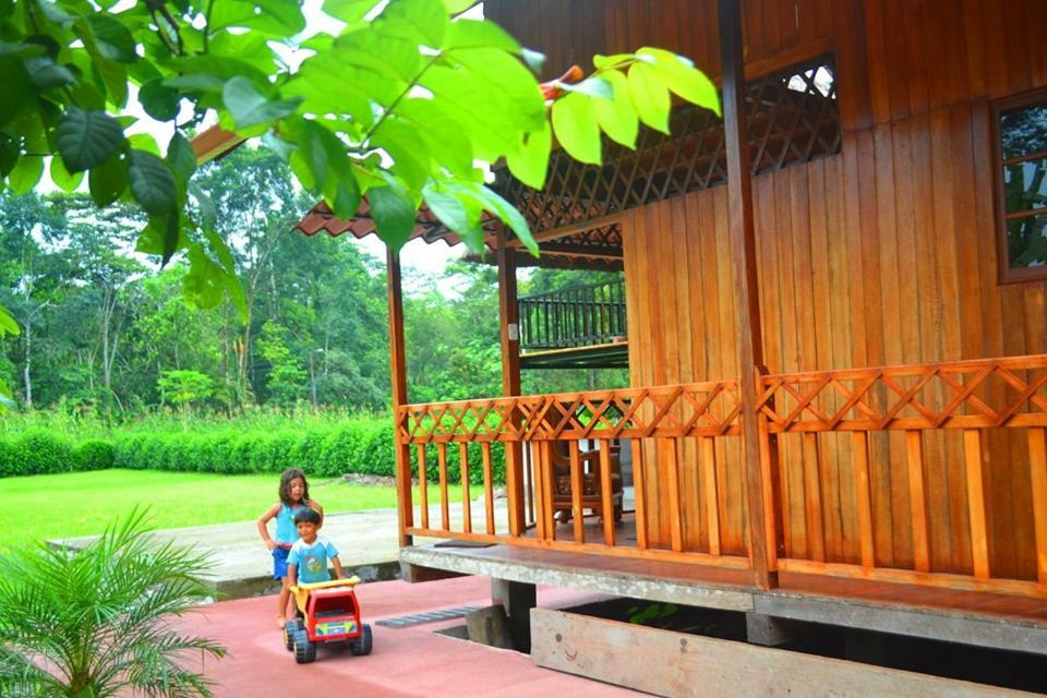 Quinta Primavera - Hosteria Campestre Nueva Loja Ngoại thất bức ảnh